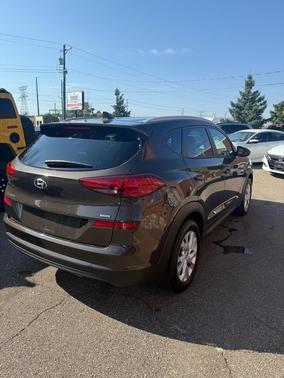 2019 Hyundai TUCSON SE