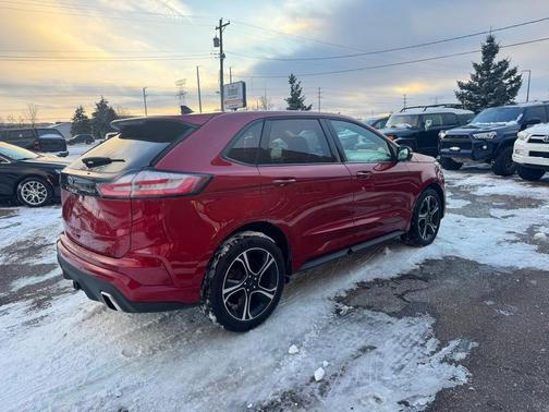 2022 Ford Edge ST
