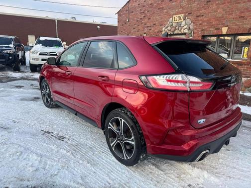 2022 Ford Edge ST