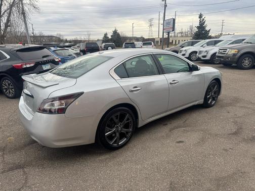 2014 Nissan Maxima SV