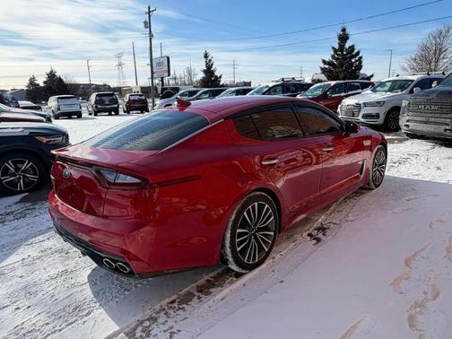 2019 Kia Stinger Base