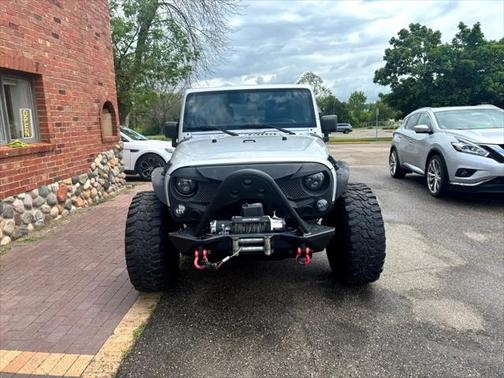 2012 Jeep Wrangler Unlimited Sahara