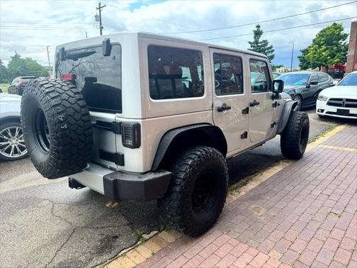 2012 Jeep Wrangler Unlimited Sahara