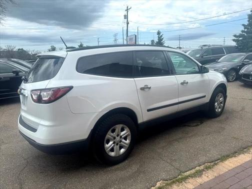 2017 Chevrolet Traverse LS