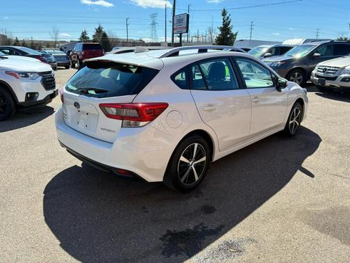 Crystal White Pearl 2023 Subaru Impreza Premium