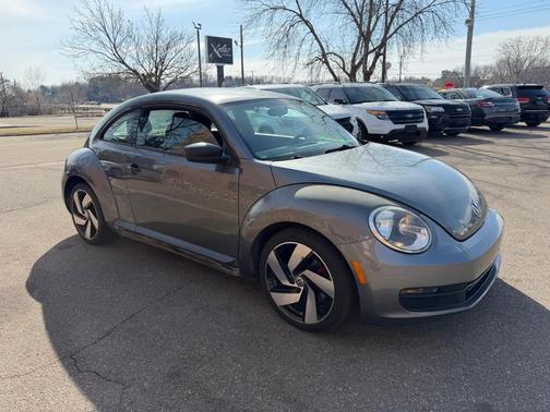 Gray 2014 Volkswagen Beetle 1.8T