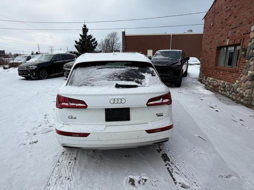 2018 Audi Q5 2.0T Premium Plus