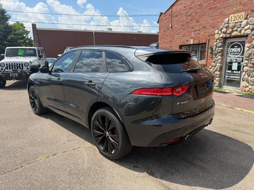 Carpathian Grey 2019 Jaguar F-PACE S
