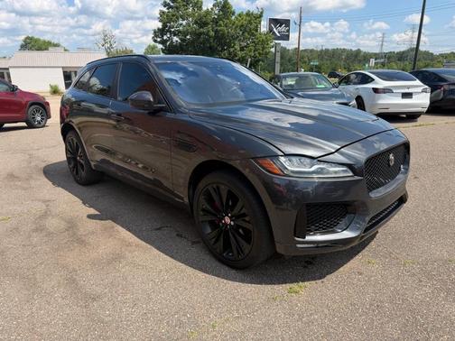 Carpathian Grey 2019 Jaguar F-PACE S