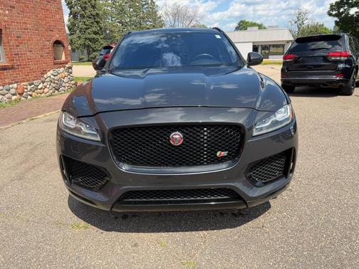 Carpathian Grey 2019 Jaguar F-PACE S
