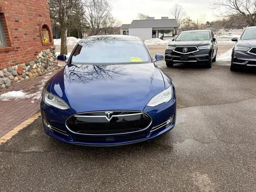 2015 Tesla Model S 85D