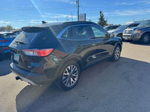 2020 Ford Escape Titanium