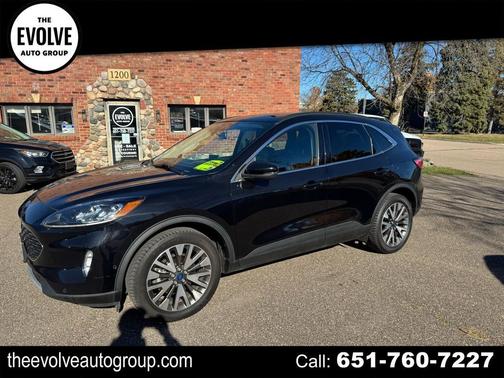 2020 Ford Escape Titanium