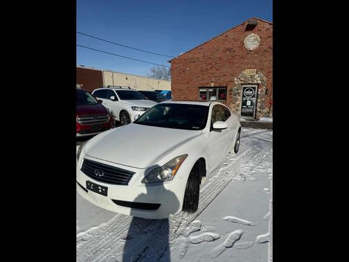 2009 INFINITI G37x Base