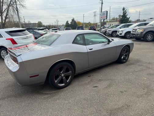 2014 Dodge Challenger SXT