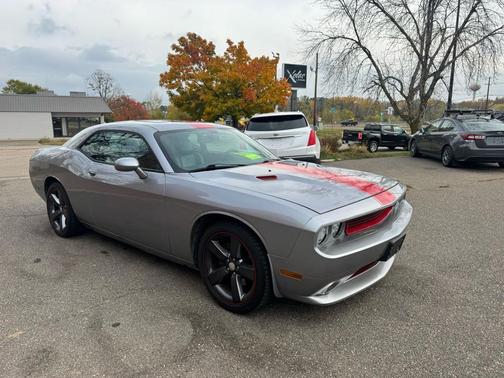 2014 Dodge Challenger SXT