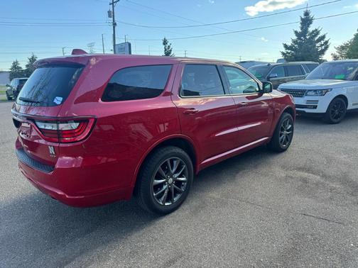 Red 2018 Dodge Durango GT