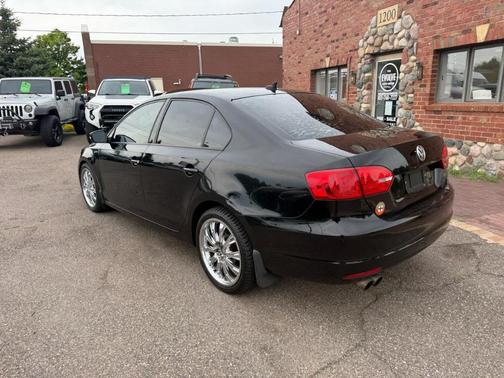 Black 2012 Volkswagen Jetta SE