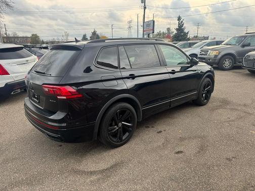 2023 Volkswagen Tiguan 2.0T SE R-Line Black 4MOTION