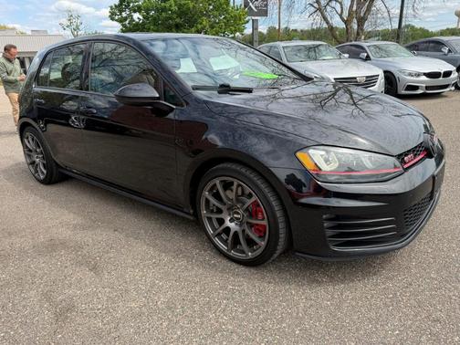 Deep Black Pearl Effect 2016 Volkswagen Golf GTI Autobahn w/ Performance 4-Door