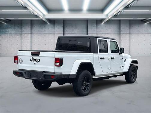 Bright White Clearcoat 2022 Jeep Gladiator Sport S