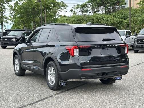 Agate Black Metallic 2026 Ford Explorer Active