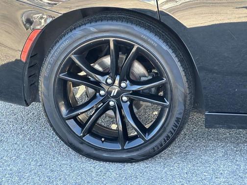 2017 Dodge Charger SXT