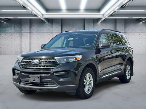 Agate Black Metallic 2023 Ford Explorer XLT