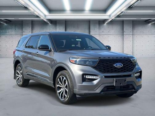 2022 Ford Explorer ST-Line
