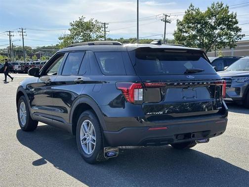 Agate Black Metallic 2026 Ford Explorer Active