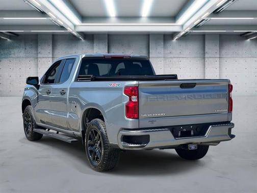 Sterling Gray Metallic 2024 Chevrolet Silverado 1500 Custom