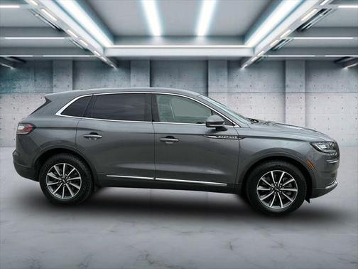 2022 Lincoln Nautilus Standard
