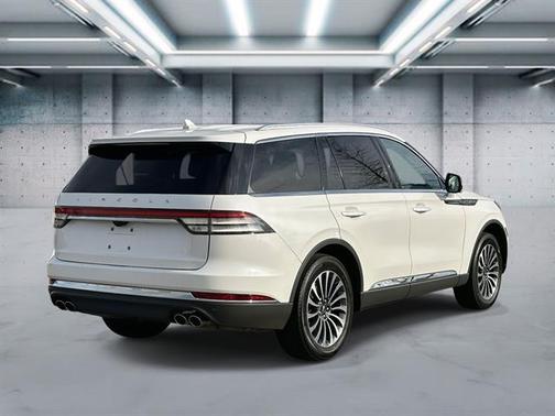 Pristine White Metallic Tri-Coat 2023 Lincoln Aviator Reserve AWD