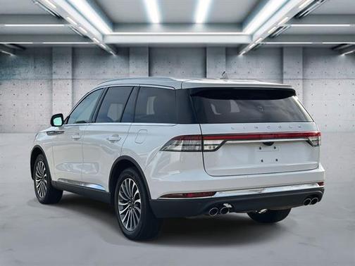 Pristine White Metallic Tri-Coat 2023 Lincoln Aviator Reserve AWD