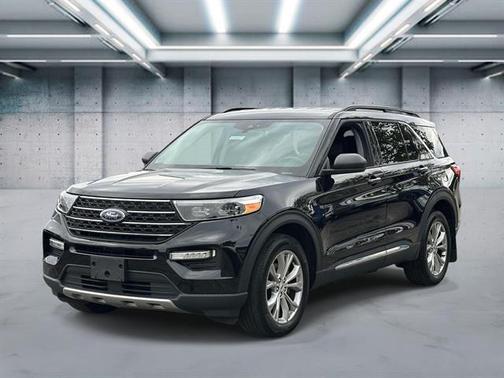 Agate Black 2023 Ford Explorer XLT