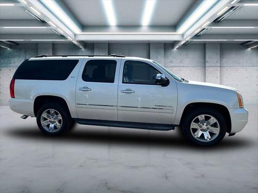 2011 GMC Yukon XL 1500 SLT