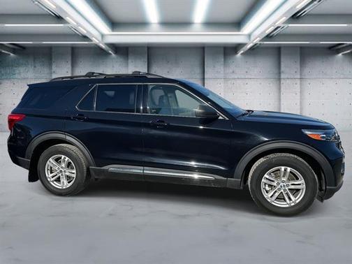 Agate Black Metallic 2020 Ford Explorer XLT