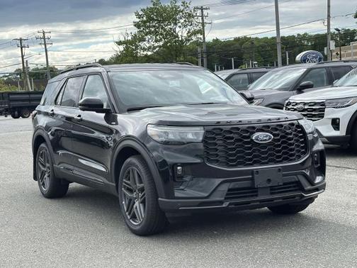 Agate Black Metallic 2026 Ford Explorer ST-Line