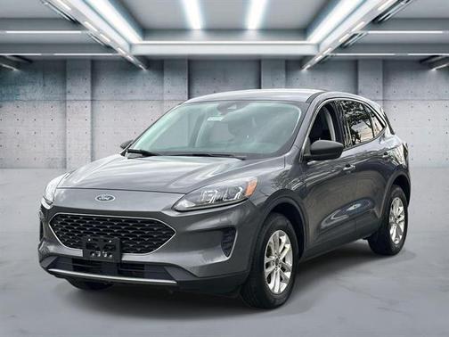 Carbonized Gray Metallic 2022 Ford Escape SE