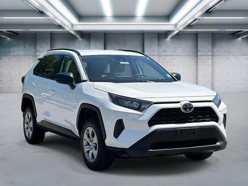 Super White 2019 Toyota RAV4 LE