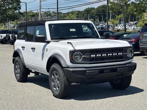 Oxford White 2026 Ford Bronco Big Bend