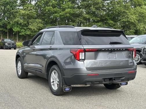 Carbonized Gray Metallic 2026 Ford Explorer Active