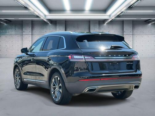 2019 Lincoln Nautilus Select