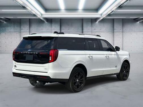 Star White Metallic Tri-Coat 2025 Ford Expedition Max King Ranch
