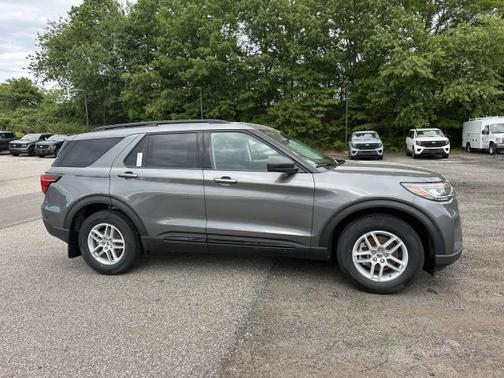 Carbonized Gray Metallic 2026 Ford Explorer Active