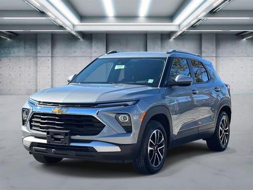 Sterling Gray Metallic 2024 Chevrolet Trailblazer LT