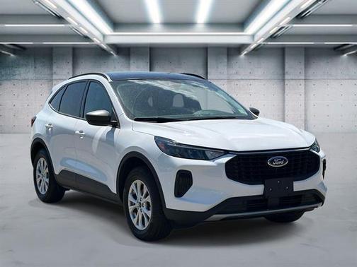 Oxford White 2025 Ford Escape Active