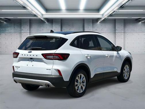 Oxford White 2025 Ford Escape Active