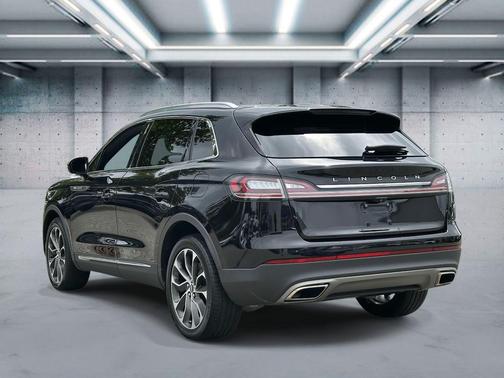 2021 Lincoln Nautilus Reserve