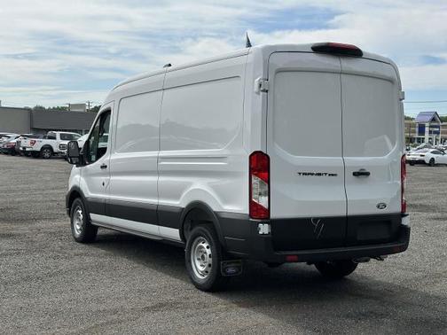 Oxford White 2026 Ford Transit-250 Base